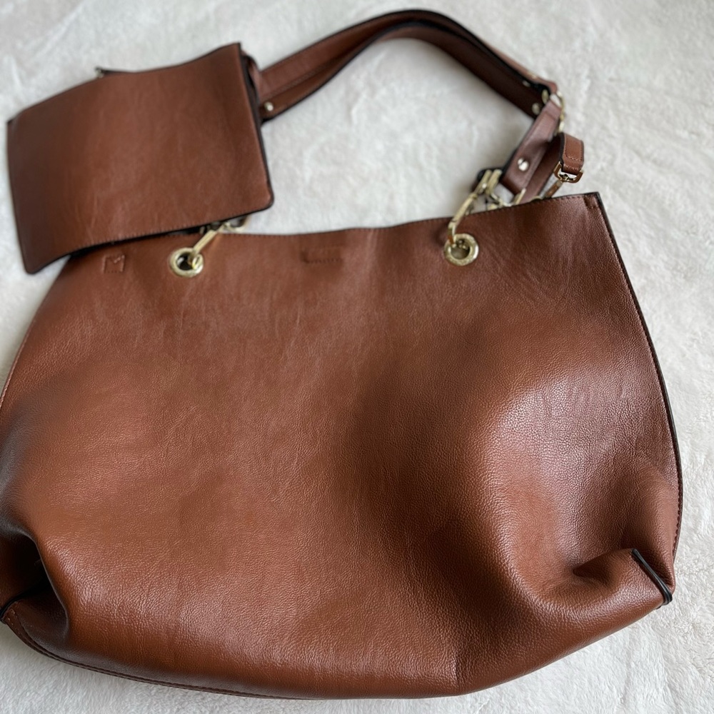 CK reversible tote with pouch shoulder & crossbody strap - Picture 12 of 12